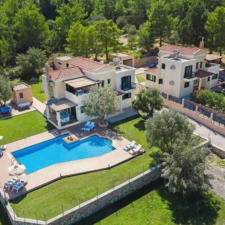 Seven Springs Artemis Villa *